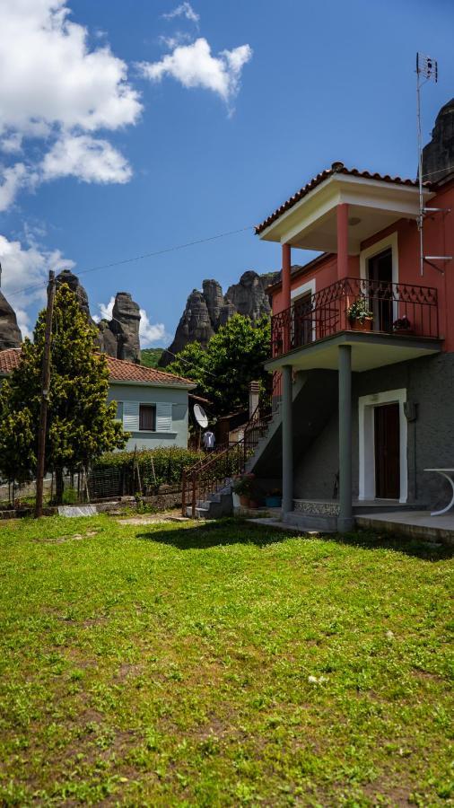 Fani'S House Under Meteora Apartamento Kastrákion Exterior foto